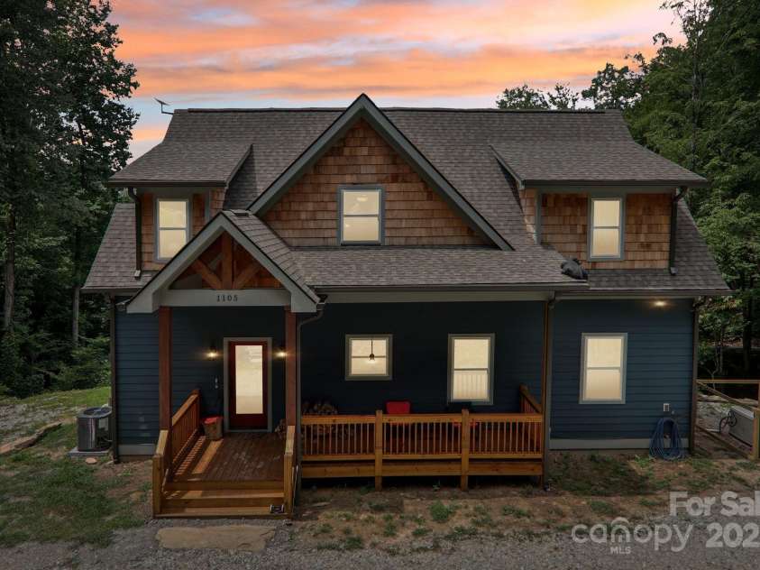 1105 Falls View Drive, Bryson City, NC 28713.  MLS# CAR4295433, YatesRealty ID 72. 