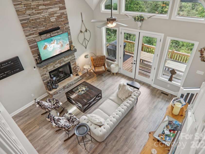 1105 Falls View Drive, Bryson City, NC 28713.  MLS# CAR4295433, YatesRealty ID 72. 