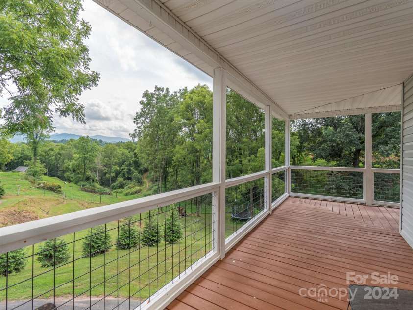 578 Hilltop Farm Road, Canton, NC 28716.  MLS# CAR4171988, YatesRealty ID 720. 