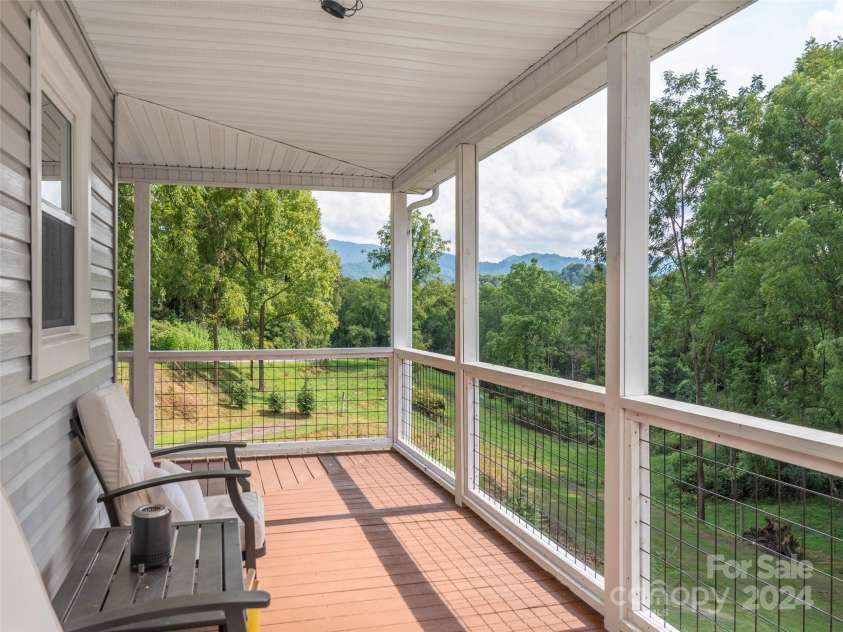 578 Hilltop Farm Road, Canton, NC 28716.  MLS# CAR4171988, YatesRealty ID 720. 