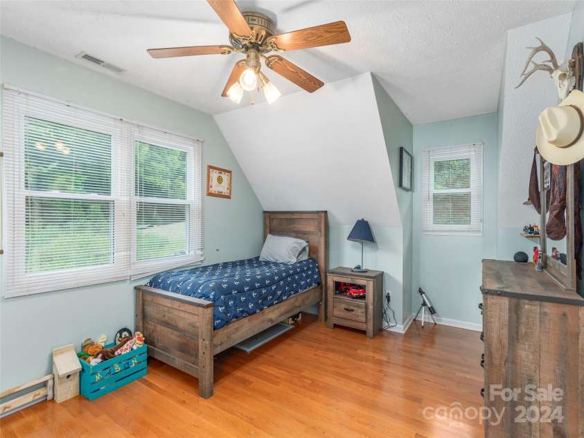 578 Hilltop Farm Road, Canton, NC 28716.  MLS# CAR4171988, YatesRealty ID 720. 
