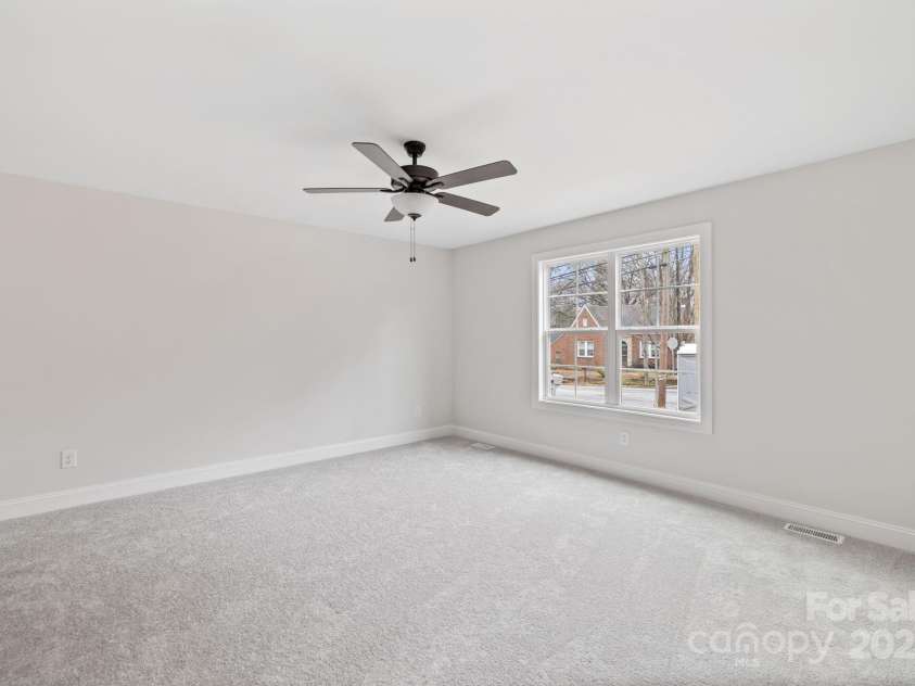 1007 Wentworth Street, Reidsville, NC 27320.  MLS# CAR4233133, YatesRealty ID 7200. 