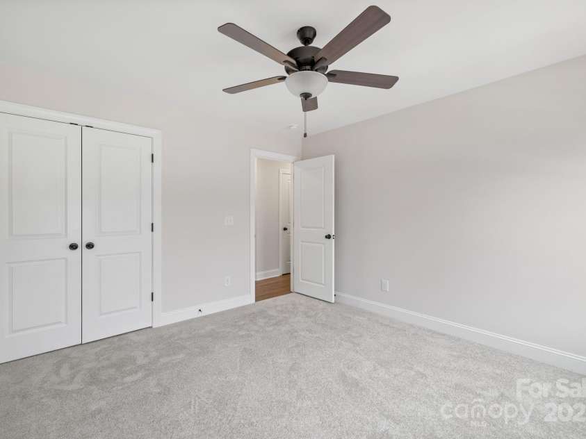 1007 Wentworth Street, Reidsville, NC 27320.  MLS# CAR4233133, YatesRealty ID 7200. 