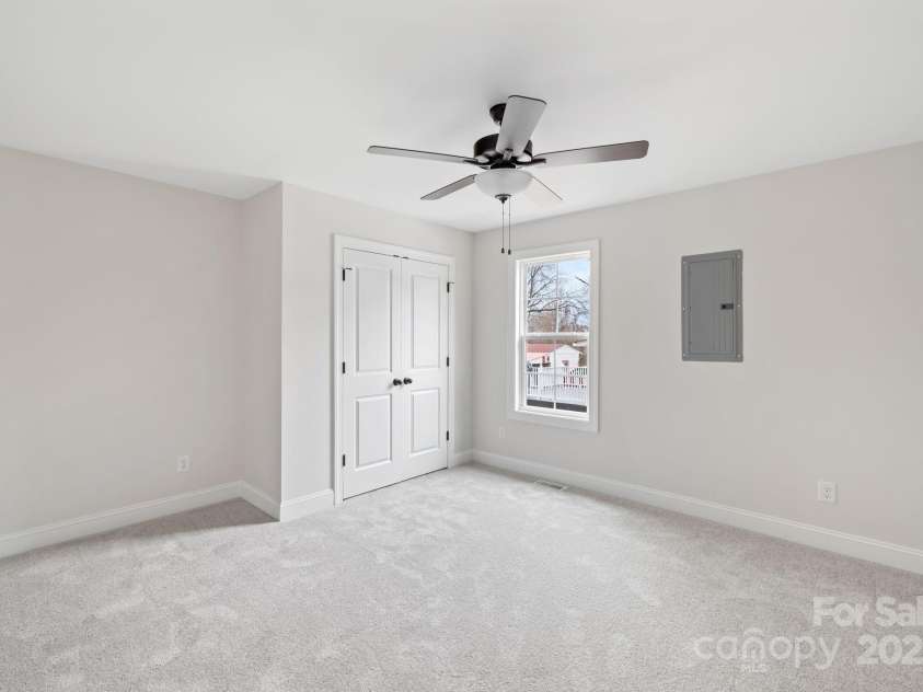 1007 Wentworth Street, Reidsville, NC 27320.  MLS# CAR4233133, YatesRealty ID 7200. 