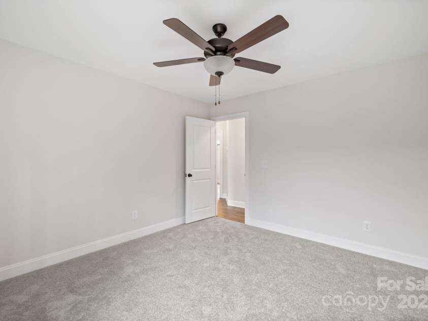 1007 Wentworth Street, Reidsville, NC 27320.  MLS# CAR4233133, YatesRealty ID 7200. 