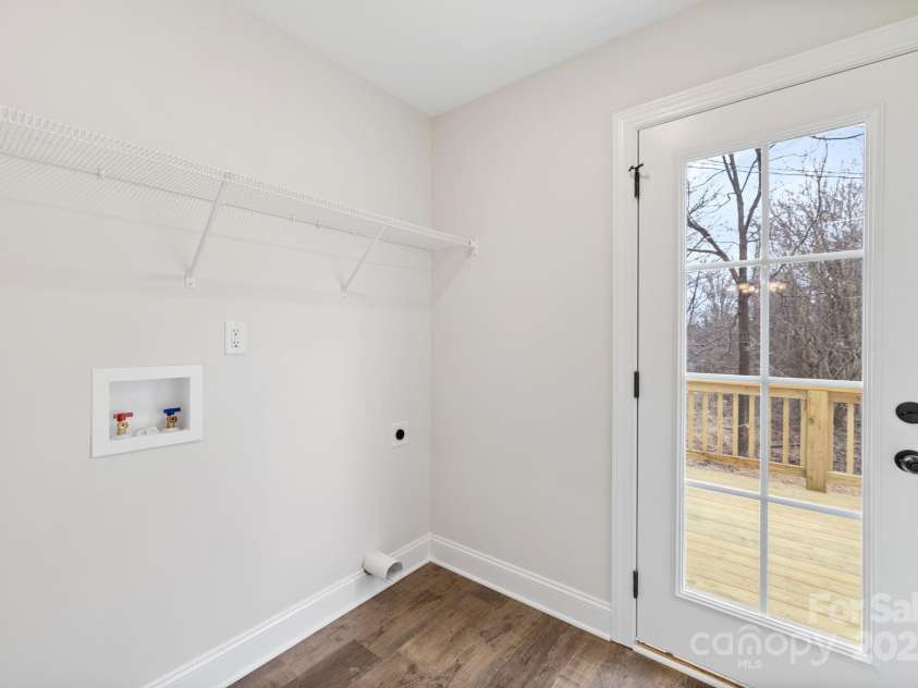 1007 Wentworth Street, Reidsville, NC 27320.  MLS# CAR4233133, YatesRealty ID 7200. 