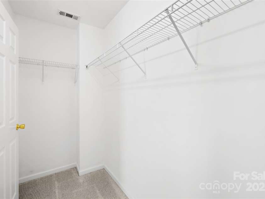 2115 Sonoma Valley Drive, Charlotte, NC 28214.  MLS# CAR4247559, YatesRealty ID 7201. 