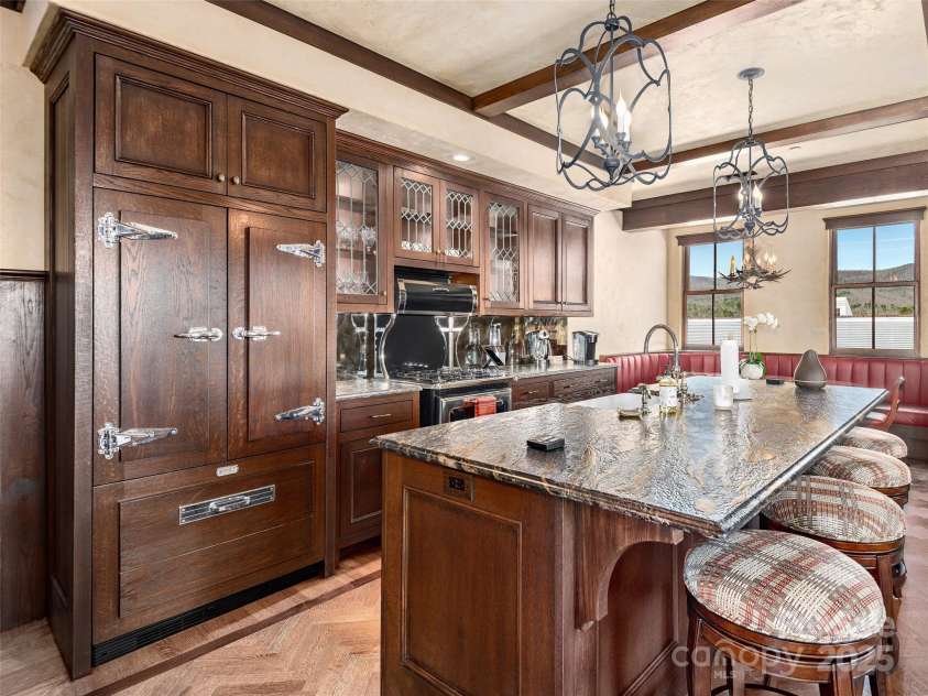 23 Broad Street, Brevard, NC 28712.  MLS# CAR4234040, YatesRealty ID 7202. 