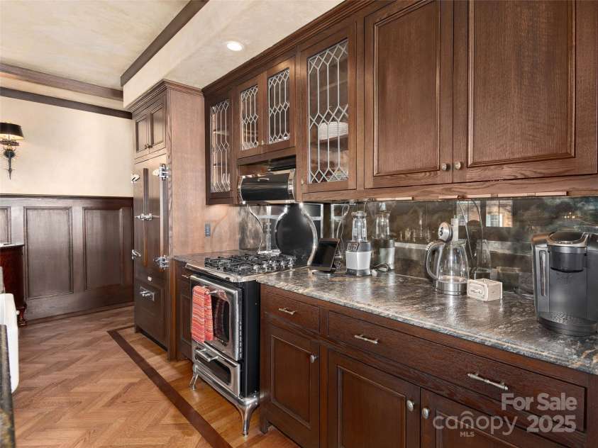 23 Broad Street, Brevard, NC 28712.  MLS# CAR4234040, YatesRealty ID 7202. 