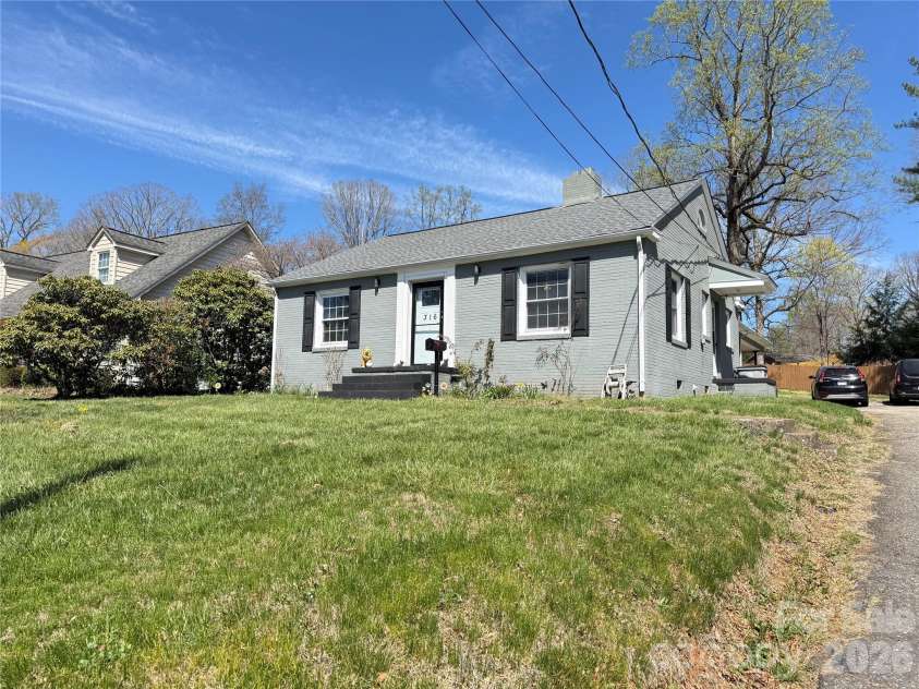 316 Sharon Avenue, Lenoir, NC 28645.  MLS# CAR4361436, YatesRealty ID 7202. Front Street View