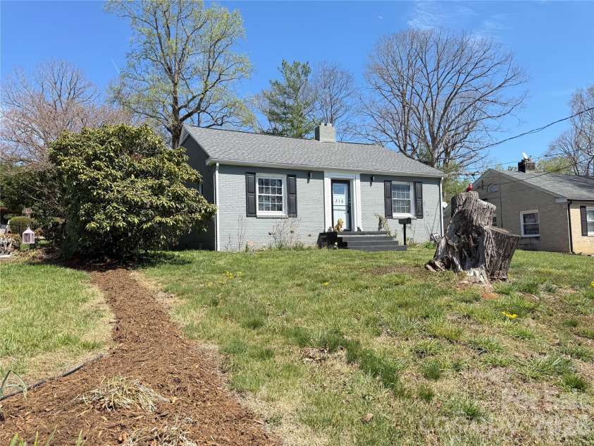 316 Sharon Avenue, Lenoir, NC 28645.  MLS# CAR4361436, YatesRealty ID 7202. Street View