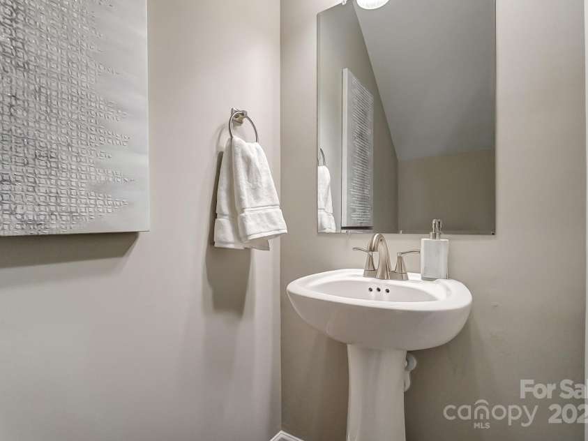 129 Woodbridge Circle, Mount Holly, NC 28120.  MLS# CAR4220719, YatesRealty ID 7203. 