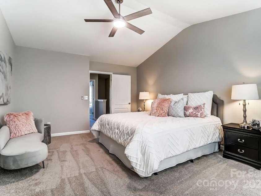 129 Woodbridge Circle, Mount Holly, NC 28120.  MLS# CAR4220719, YatesRealty ID 7203. 