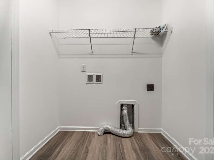 129 Woodbridge Circle, Mount Holly, NC 28120.  MLS# CAR4220719, YatesRealty ID 7203. 