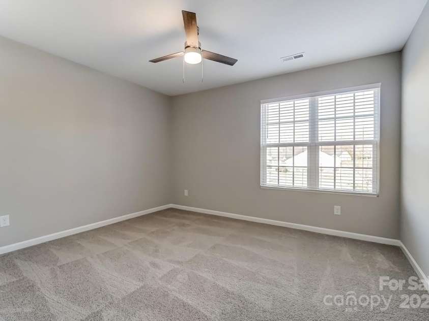 129 Woodbridge Circle, Mount Holly, NC 28120.  MLS# CAR4220719, YatesRealty ID 7203. 