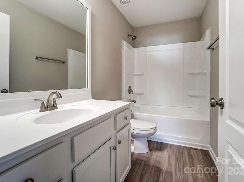 129 Woodbridge Circle, Mount Holly, NC 28120.  MLS# CAR4220719, YatesRealty ID 7203. 