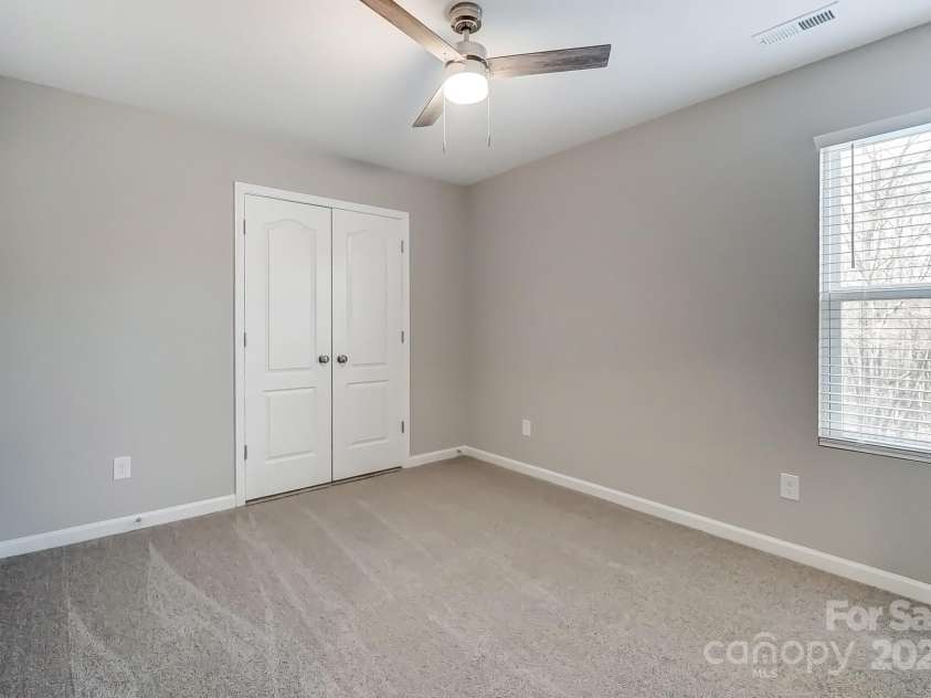 129 Woodbridge Circle, Mount Holly, NC 28120.  MLS# CAR4220719, YatesRealty ID 7203. 