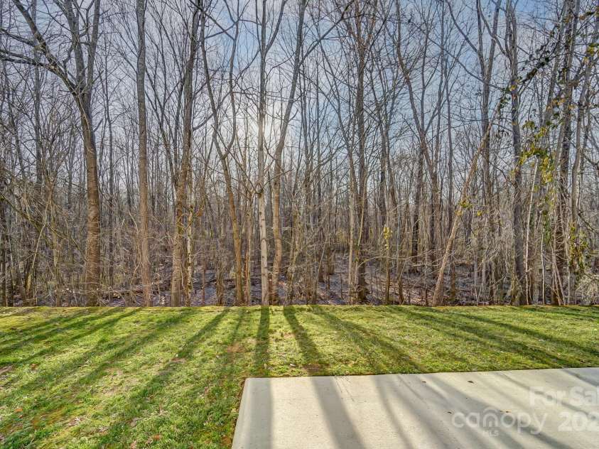 129 Woodbridge Circle, Mount Holly, NC 28120.  MLS# CAR4220719, YatesRealty ID 7203. 