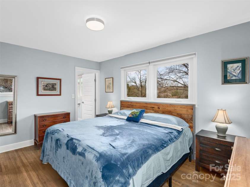 261 White Pine Drive, Asheville, NC 28805.  MLS# CAR4238315, YatesRealty ID 7204. 