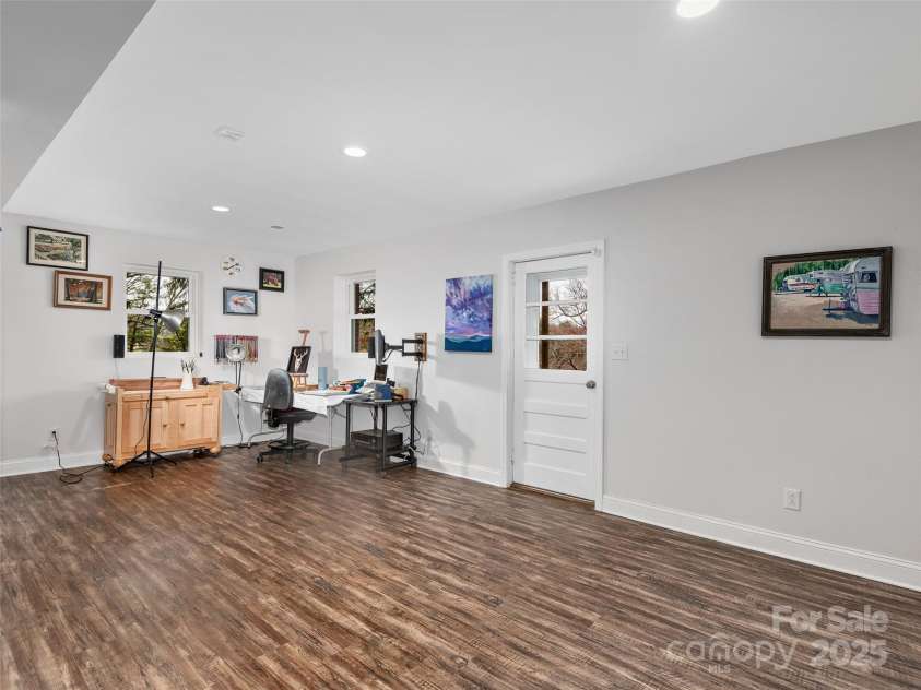 261 White Pine Drive, Asheville, NC 28805.  MLS# CAR4238315, YatesRealty ID 7204. 