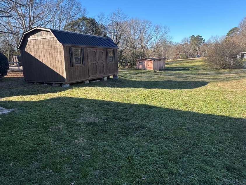 2805 Main Street, Kannapolis, NC 28081.  MLS# CAR4212964, YatesRealty ID 7205. 