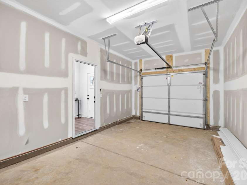 3133 Clermont Avenue, Kannapolis, NC 28081.  MLS# CAR4363220, YatesRealty ID 7205. 