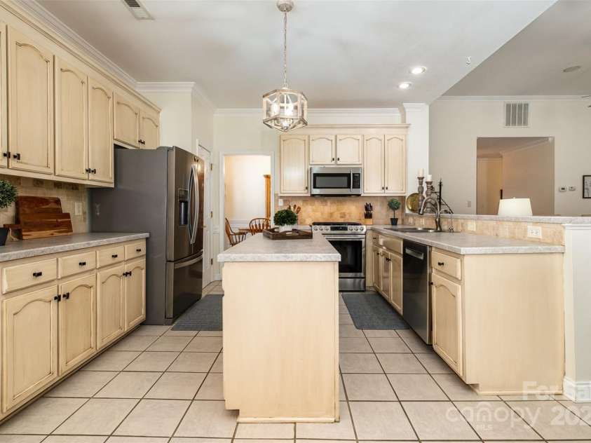 2713 Firethorn Court, Gastonia, NC 28056.  MLS# CAR4232566, YatesRealty ID 7206. 