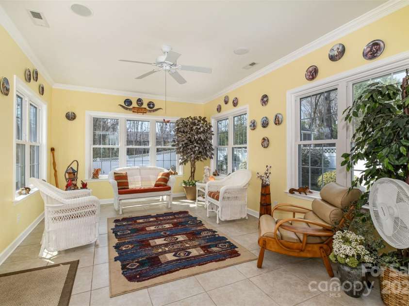 2713 Firethorn Court, Gastonia, NC 28056.  MLS# CAR4232566, YatesRealty ID 7206. Sunroom off of the kitchen