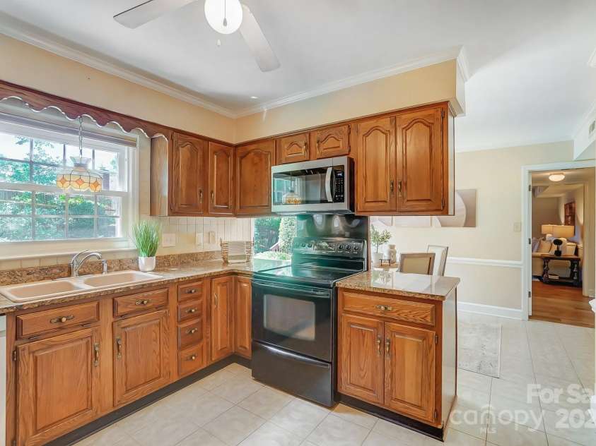 2221 Hamilton Mill Road, Charlotte, NC 28270.  MLS# CAR4245351, YatesRealty ID 7207. 