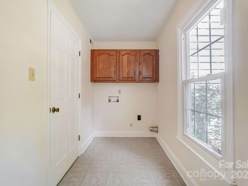 2221 Hamilton Mill Road, Charlotte, NC 28270.  MLS# CAR4245351, YatesRealty ID 7207. 