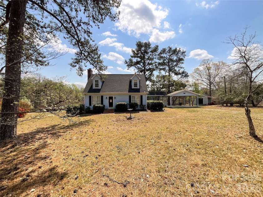 819 Triple Creek Road, Mount Croghan, SC 29727.  MLS# CAR4361115, YatesRealty ID 7208. 