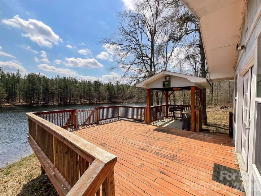 819 Triple Creek Road, Mount Croghan, SC 29727.  MLS# CAR4361115, YatesRealty ID 7208. 