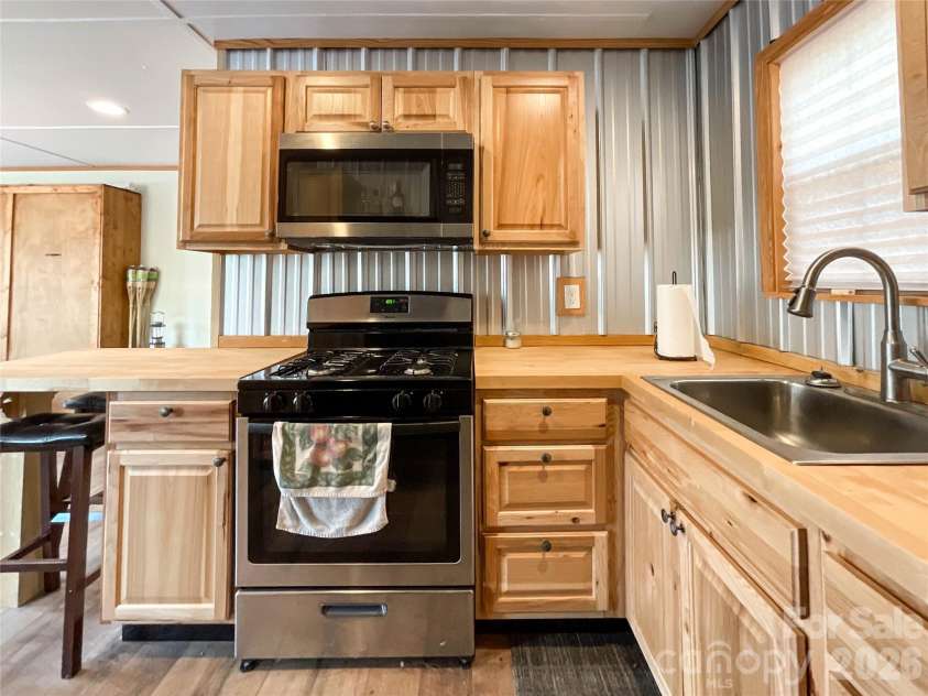 819 Triple Creek Road, Mount Croghan, SC 29727.  MLS# CAR4361115, YatesRealty ID 7208. 