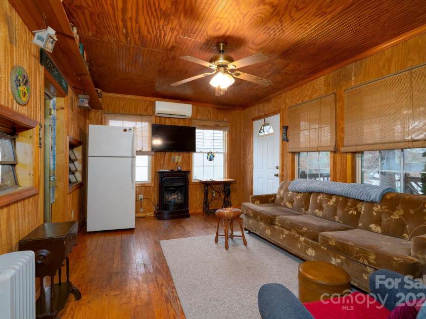 108 Fathom Trail, Mount Gilead, NC 27306.  MLS# CAR4206852, YatesRealty ID 7209. 