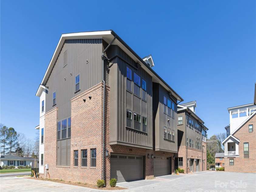 3115 Pinehurst Place, Charlotte, NC 28209.  MLS# CAR4233320, YatesRealty ID 7211. 