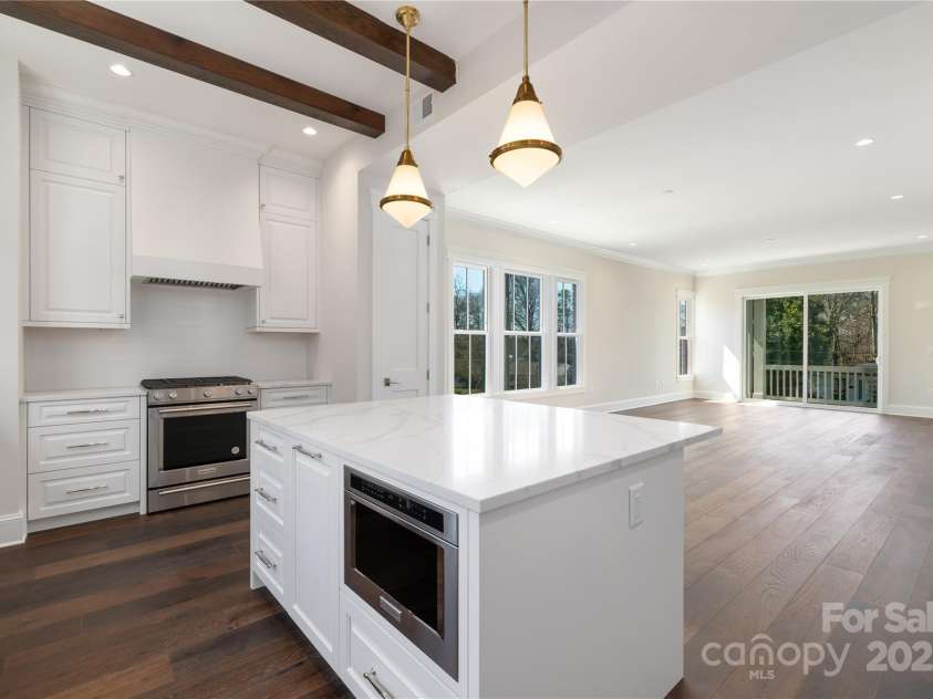 3115 Pinehurst Place, Charlotte, NC 28209.  MLS# CAR4233320, YatesRealty ID 7211. 