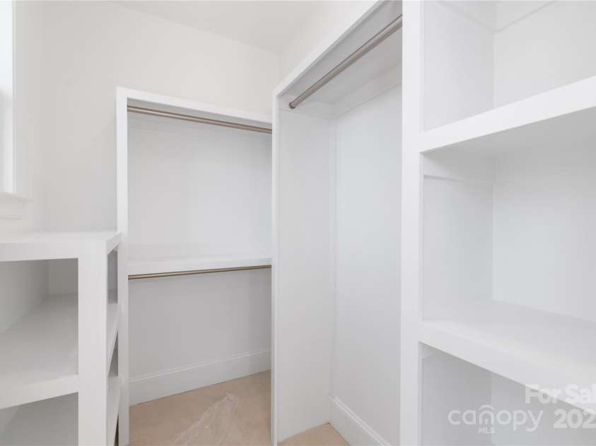 3115 Pinehurst Place, Charlotte, NC 28209.  MLS# CAR4233320, YatesRealty ID 7211. 