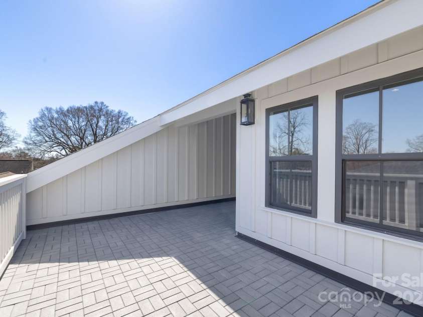 3115 Pinehurst Place, Charlotte, NC 28209.  MLS# CAR4233320, YatesRealty ID 7211. 