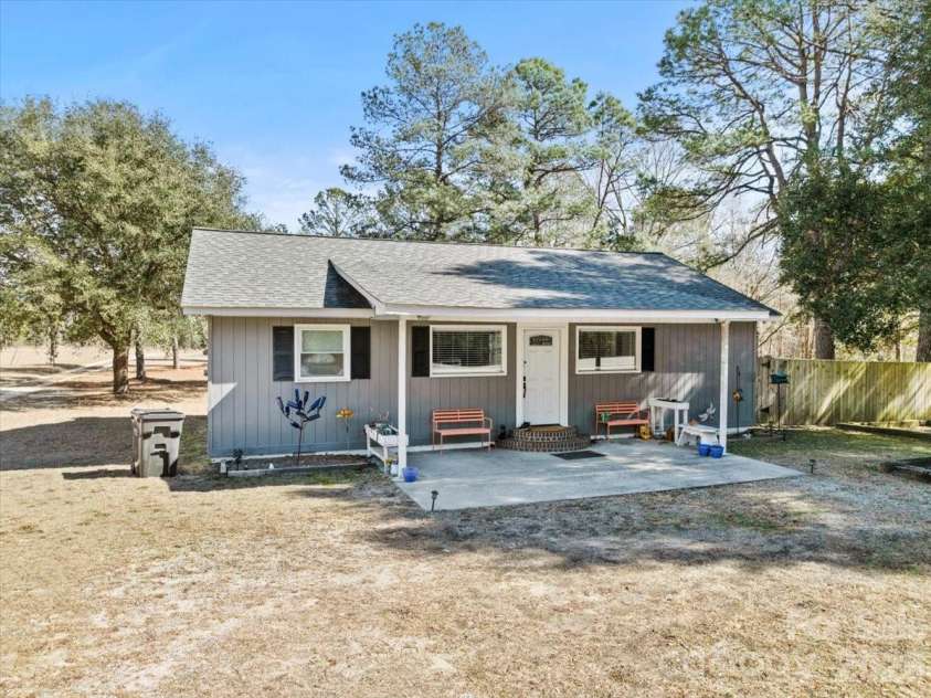 2443 Highway 52 Highway, Cheraw, SC 29520.  MLS# CAR4346132, YatesRealty ID 7212. 