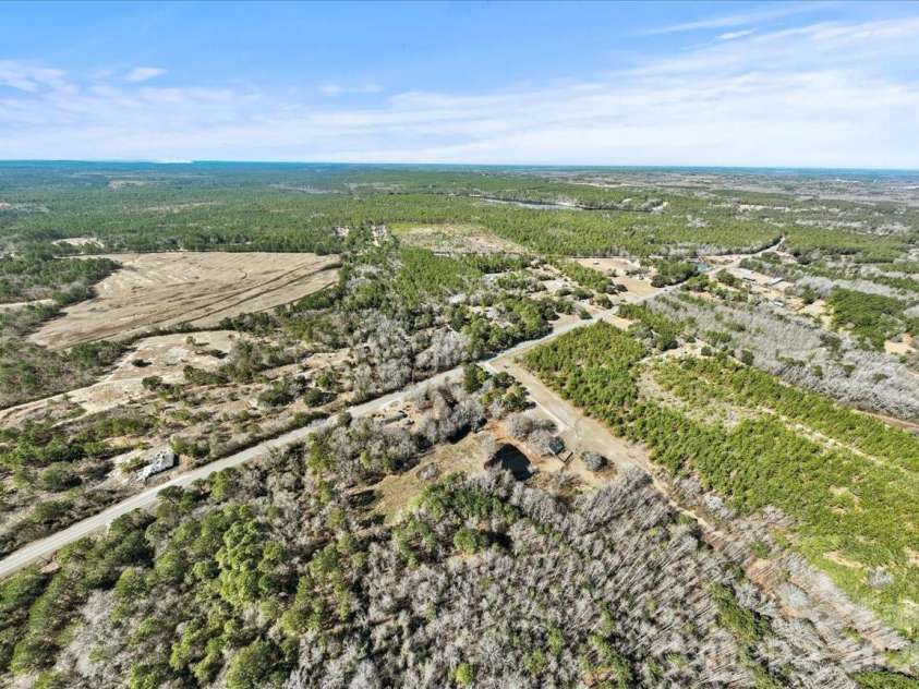 2443 Highway 52 Highway, Cheraw, SC 29520.  MLS# CAR4346132, YatesRealty ID 7212. 