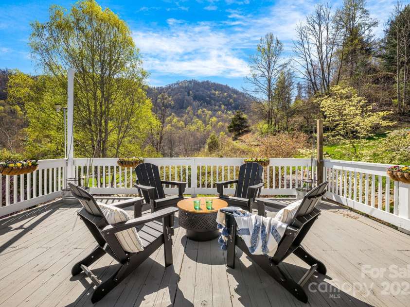 85 Woody Farm Road, Hot Springs, NC 28743.  MLS# CAR4248089, YatesRealty ID 7213. 