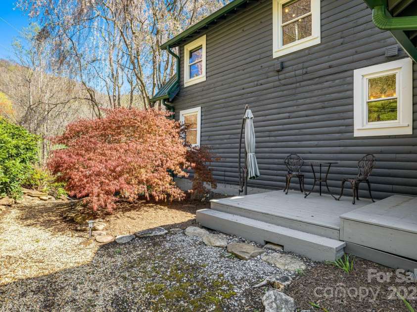 85 Woody Farm Road, Hot Springs, NC 28743.  MLS# CAR4248089, YatesRealty ID 7213. 