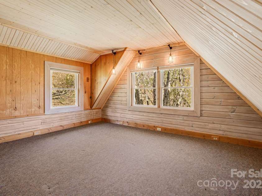 85 Woody Farm Road, Hot Springs, NC 28743.  MLS# CAR4248089, YatesRealty ID 7213. Upstairs Bedroom 2