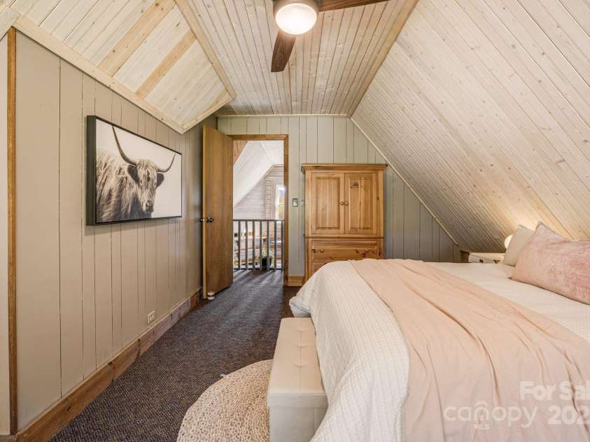 85 Woody Farm Road, Hot Springs, NC 28743.  MLS# CAR4248089, YatesRealty ID 7213. Upstairs bedroom