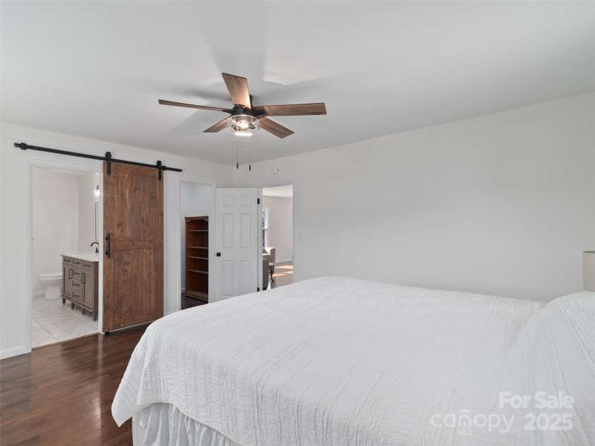 128 Cardinal Lane, Hayesville, NC 28904.  MLS# CAR4227380, YatesRealty ID 7214. 