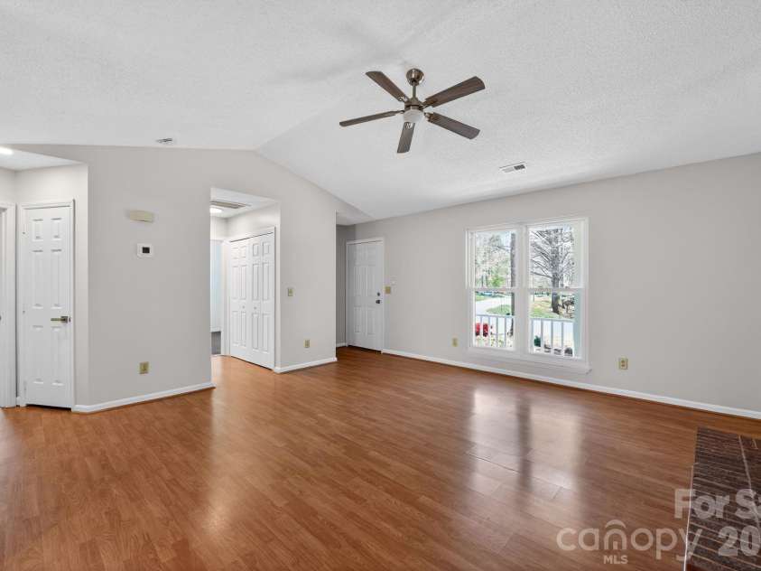 100 Steuben Drive, Huntersville, NC 28078.  MLS# CAR4363527, YatesRealty ID 7215. 