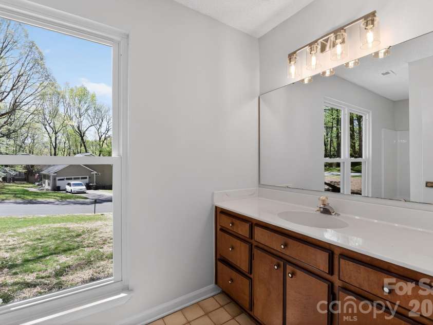 100 Steuben Drive, Huntersville, NC 28078.  MLS# CAR4363527, YatesRealty ID 7215. 