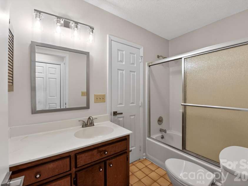 100 Steuben Drive, Huntersville, NC 28078.  MLS# CAR4363527, YatesRealty ID 7215. 