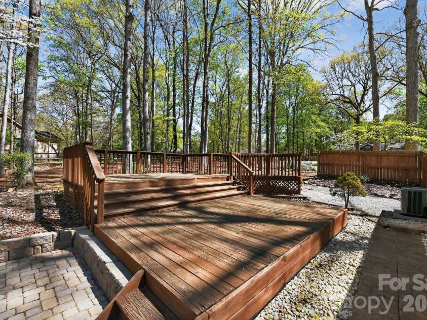 100 Steuben Drive, Huntersville, NC 28078.  MLS# CAR4363527, YatesRealty ID 7215. 