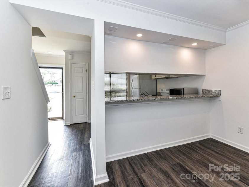 11020 Carmel Crossing Road, Charlotte, NC 28226.  MLS# CAR4224751, YatesRealty ID 7217. 